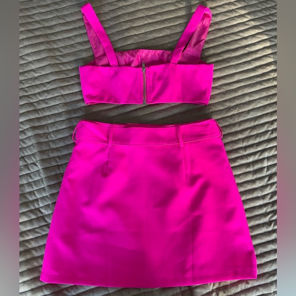 White Fox 2-Piece Set, Pink, Size S and M - Picture 2 of 5